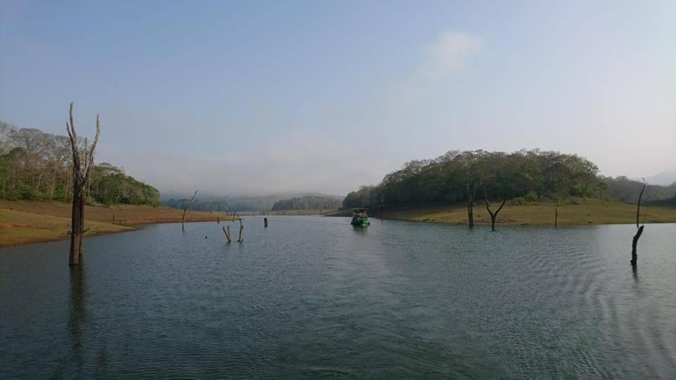 Green Leaf Home Stay Thekkady Exterior photo